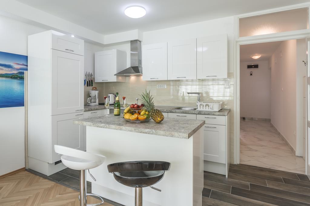 Apartment Petro Oldtown سبليت المظهر الخارجي الصورة